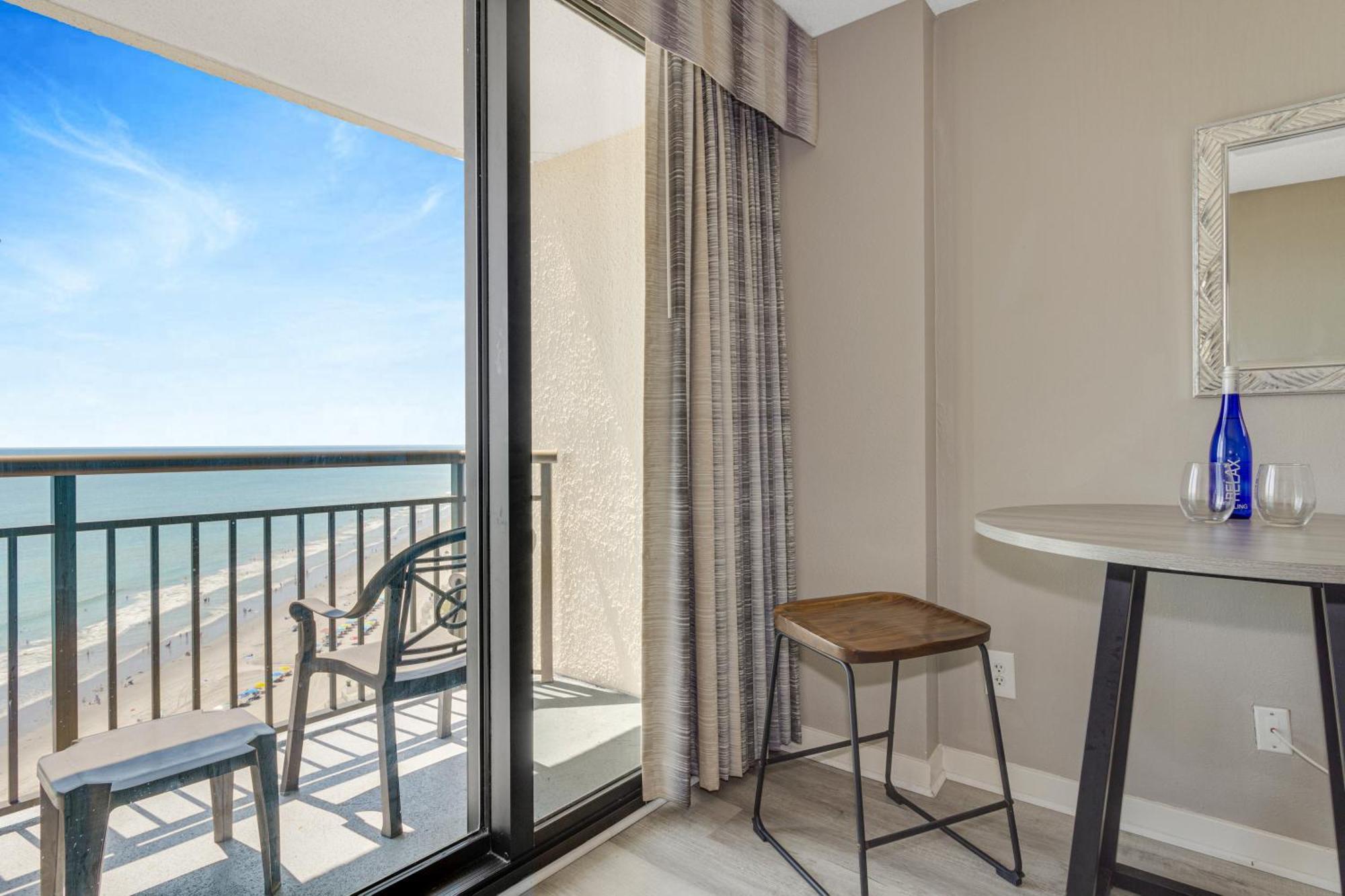 Oceanview Studio Escape With Beach Steps Away! 1828 Myrtle Beach Bagian luar foto