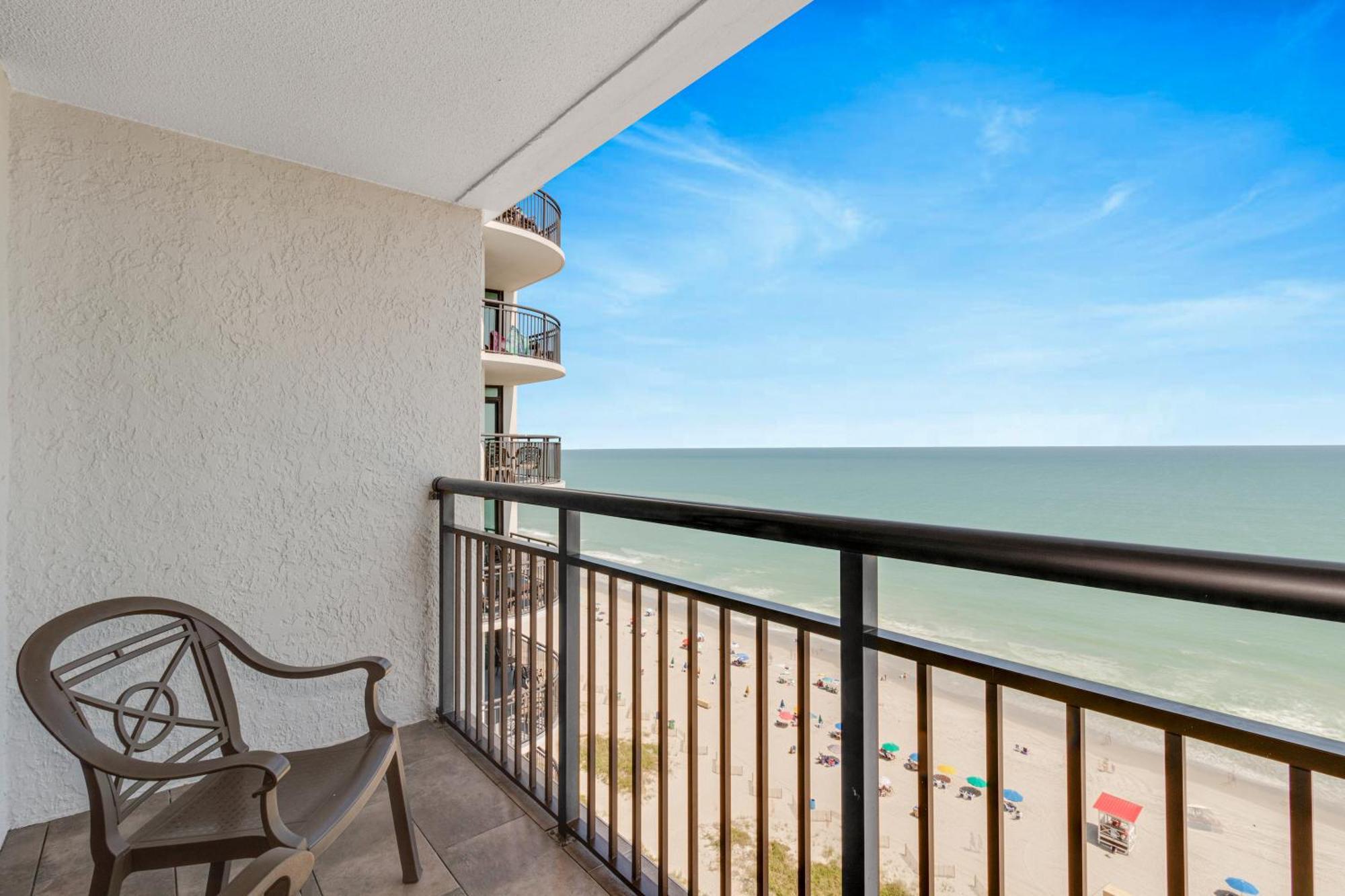 Oceanview Studio Escape With Beach Steps Away! 1828 Myrtle Beach Bagian luar foto